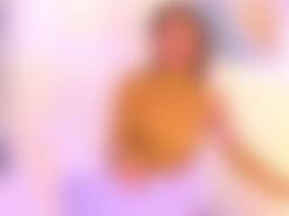 Live cam show with Zendayaa - Ebony on xDating | colombia