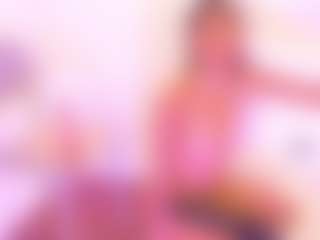 Live cam show with Zendayaa - Brown Hair on StripNow
