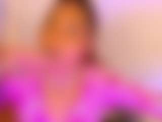 Live cam show with Zendayaa - Ebony Teen (18+) on Camiplay Live