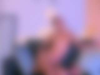 Live cam show with Zendayaa - Ebony Petite on Cam Slut