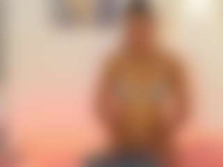 Live cam show with Zendayaa - Black Petite on friskycurves.com