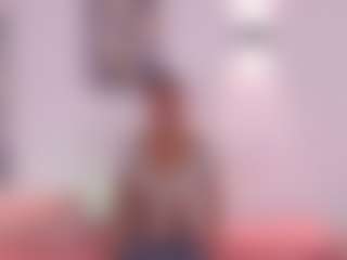 Live cam show with Zendayaa - Curly Hair on testsause.com