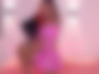 Live cam show with Zendayaa - Black Petite on StripNow
