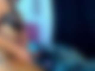 Live cam show with christy-Jhonson - Athletic on TeamSkeetLive