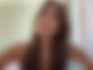 Live cam show with Marnera - New Teen (18+) on Camsoda