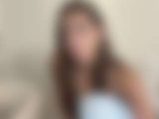 Live cam show with Marnera - Skinny on Camsoda