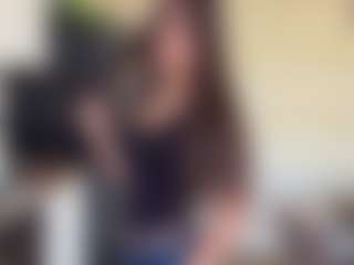 Live cam show with Marnera - Petite on crypto-cams