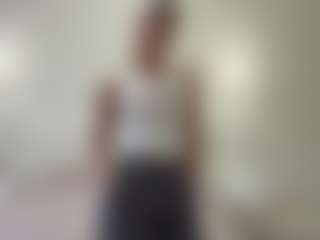 Live cam show with Marnera - Body on Camsoda