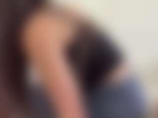 Live cam show with Marnera - Flex on AdultVida.com