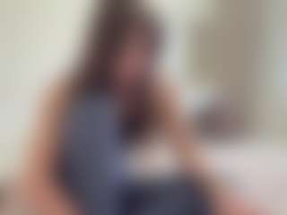 Live cam show with Marnera - Big Tits Small Tits on Camsoda