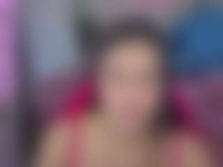 Isabella444-T's Live Sex Cam Show