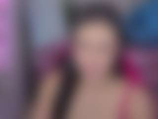 Isabella444-T's Live Sex Cam Show