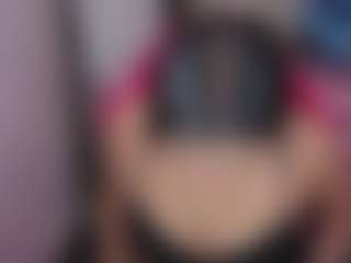 Isabella444-T's Live Sex Cam Show