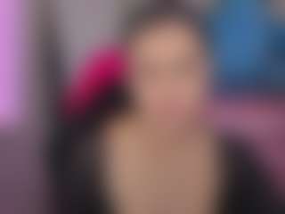 Isabella444-T's Live Sex Cam Show