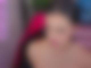 Isabella444-T's Live Sex Cam Show