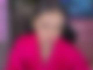Isabella444-T's Live Sex Cam Show