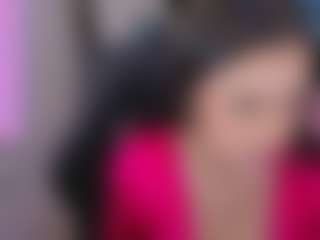 Isabella444-T's Live Sex Cam Show