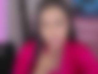 Isabella444-T's Live Sex Cam Show