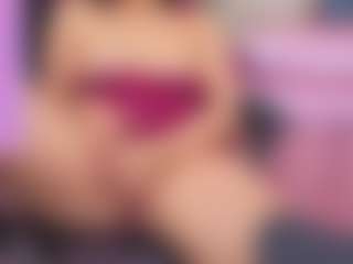 Isabella444-T's Live Sex Cam Show