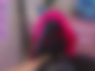 Isabella444-T's Live Sex Cam Show