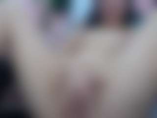 Live cam show with Lia-Rose-Ch - Brown Hair on livesuperchat.net