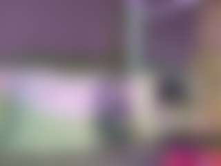 Live cam show with REDS-VELVET - Green Eyes on live18s.com