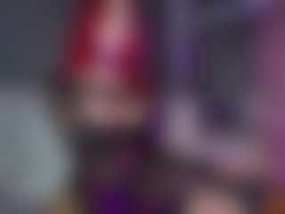Live cam show with REDS-VELVET - Nipple Piercings on CamSextacy