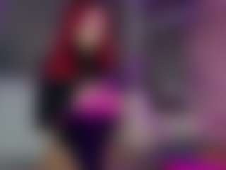 Live-Cam-Show mit REDS-VELVET - Red Hair auf Camsoda