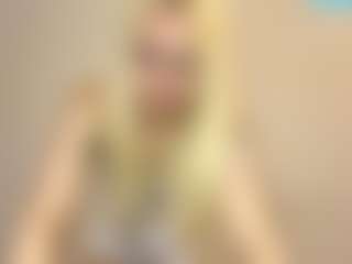 Live cam show with SavannaScallion - Brown Hair on Mixed Magazine Live