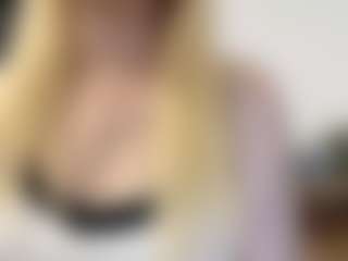 Live cam show with SavannaScallion - Anal Brown Hair on boobsie.com