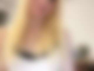 Live cam show with SavannaScallion - Brown Hair Petite on ObeyMaria