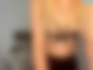 Live cam show with SavannaScallion - Middle Aged on Camsoda