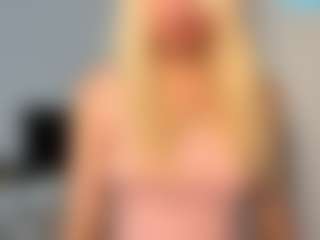 Live cam show with SavannaScallion - Solo on Camsoda