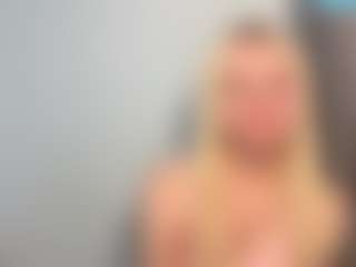 Live cam show with SavannaScallion - Big Tits Small Tits on Camsoda