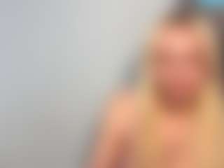 Live cam show with SavannaScallion - Blonde Hair on TeamSkeetLive