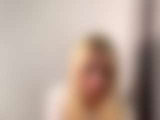 Live cam show with SavannaScallion - Middle Aged on Camsoda