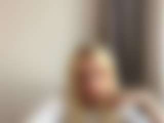 Live cam show with SavannaScallion - Nipple Piercings on Camsoda