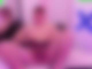 Live cam show with Adrian Lust - Black Hair on AdultVida.com