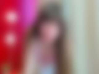 Live cam show with AgnesBeautiful - Striptease Teen (18+) on Dare Cams