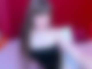 Live cam show with AgnesBeautiful - Brown Hair on xDating