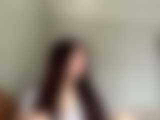 Bella's Live Sex Cam Show