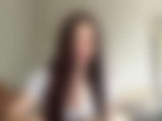 Bella's Live Sex Cam Show