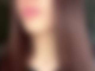 Bella's Live Sex Cam Show