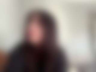 Bella's Live Sex Cam Show