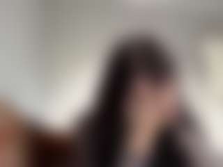 Bella's Live Sex Cam Show