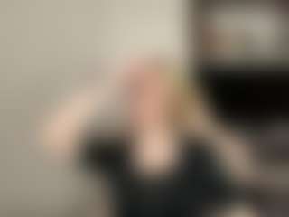 Live cam show with Emma - Tattoos on TeamSkeetLive