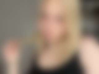 Live cam show with Emma - Bath on Dolls Live