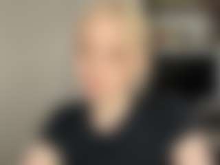 Live cam show with Emma - Twerk on xxxlivecams.org