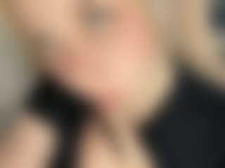 Live cam show with Emma - New Tattoos on slutload