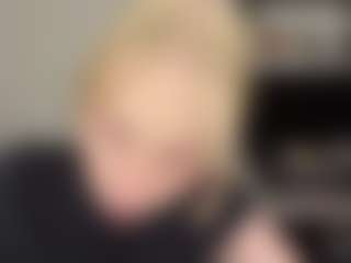 Live cam show with Emma - Body Massage on Streamer API